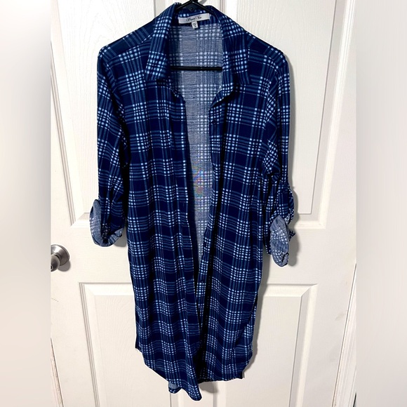 Paper tee blue plaid long sleeve button up - Picture 3 of 4
